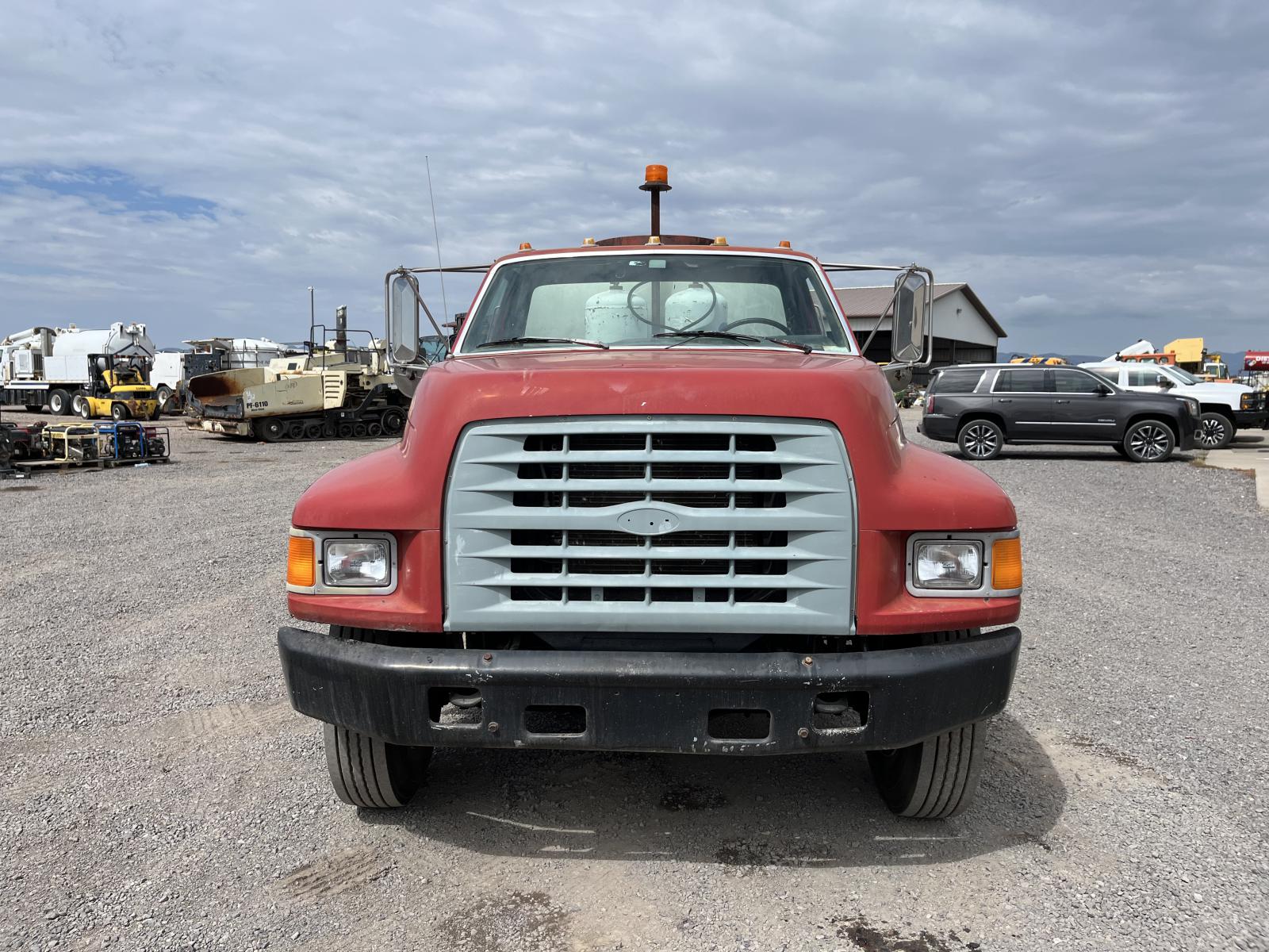 CAMION PETROLIZADOR ETNYRE MU10TRK